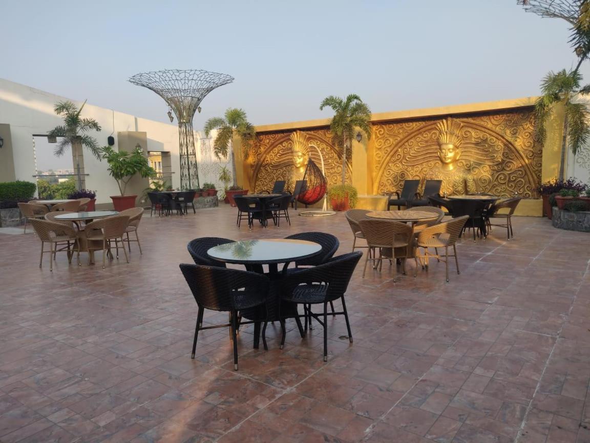 Hotel Casaya Inn Chinhat Exterior photo