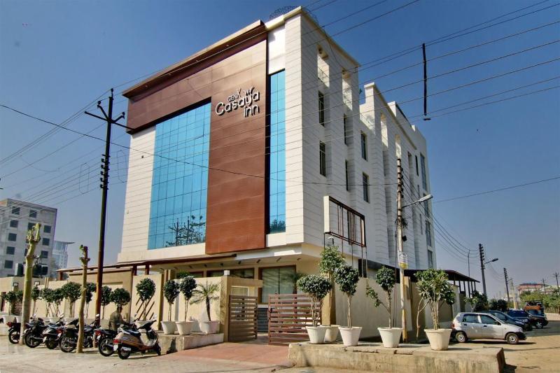 Hotel Casaya Inn Chinhat Exterior photo