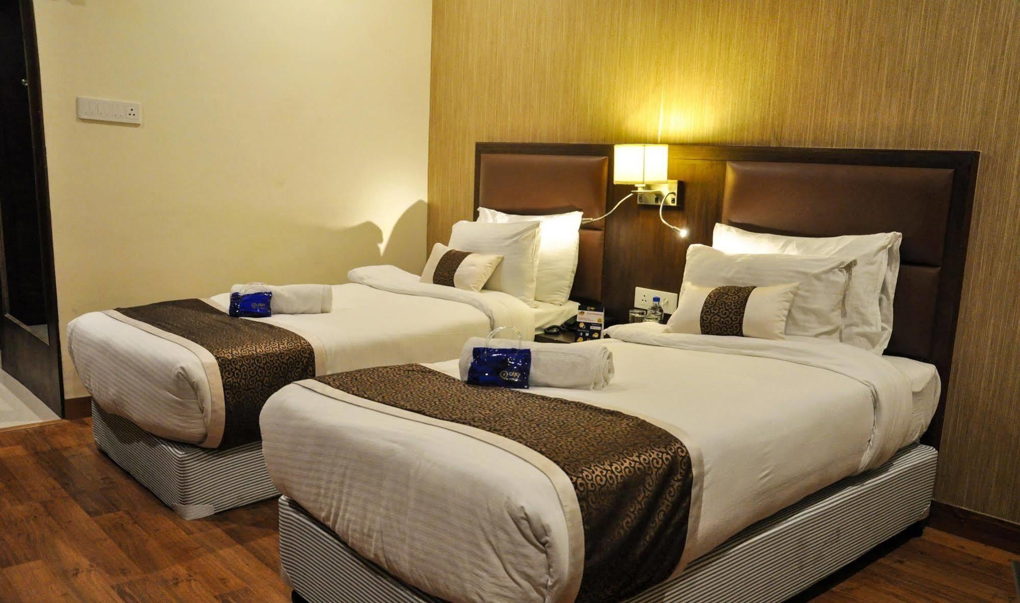 Hotel Casaya Inn Chinhat Exterior photo